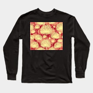 Dandelions vintage red Long Sleeve T-Shirt